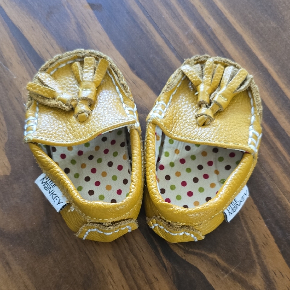 Gold Baby Moccasins 0108